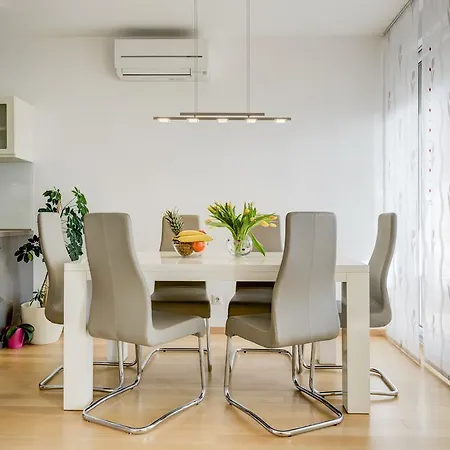 Sea Rhapsody شقة *