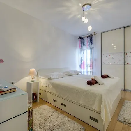 شقة Sea Rhapsody سبليت